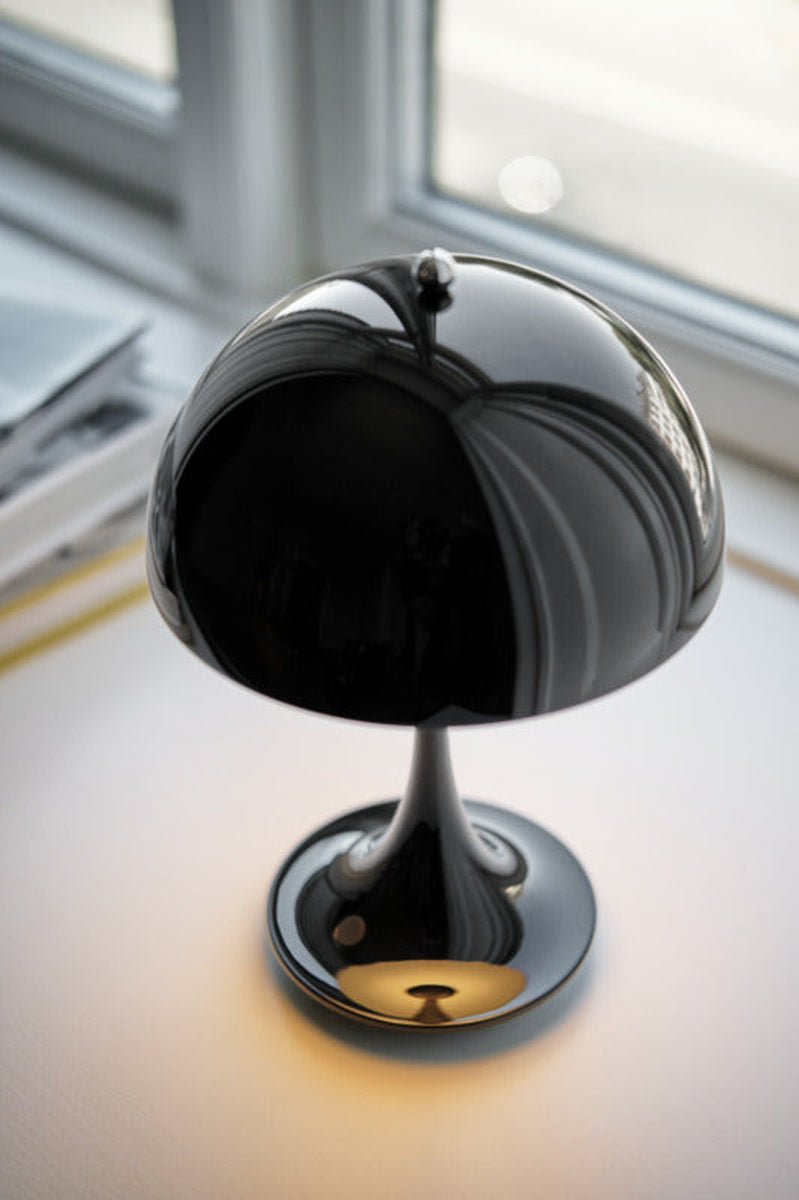 Louis Poulsen Panthella 160 portabel bordlampe-Bordlamper-Louis Poulsen-Grå / Opal-LP__5744168070-Lightup.no