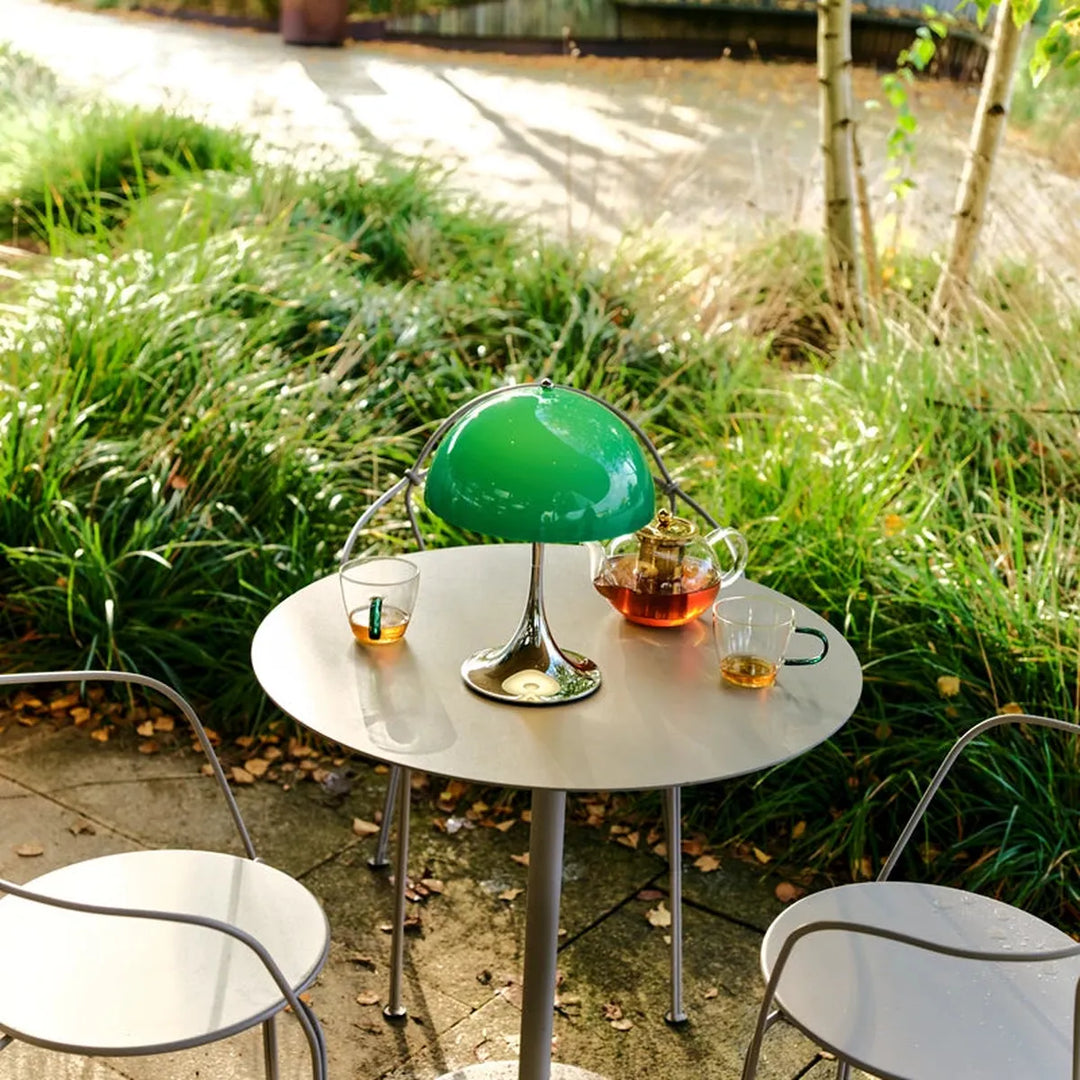 Louis Poulsen Panthella 250 oppladbar portabel bordlampe original 6W - IP44-Bordlamper-Louis Poulsen-Grønn / Krom-LP__5744613460-Lightup.no