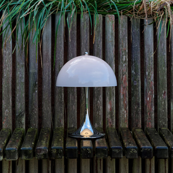 Louis Poulsen Panthella 250 oppladbar portabel bordlampe original 6W - IP44-Bordlamper-Louis Poulsen-Grønn / Krom-LP__5744613460-Lightup.no