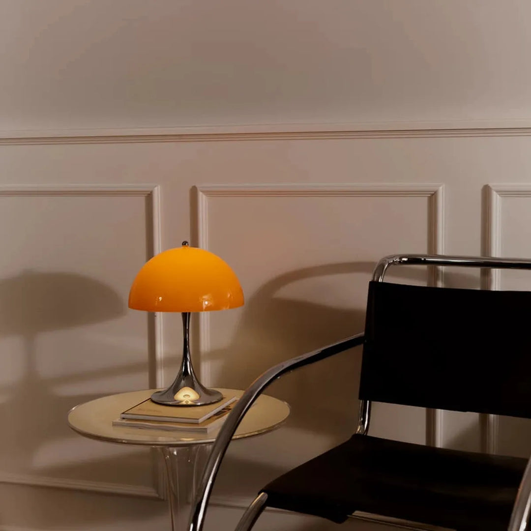Louis Poulsen Panthella 250 oppladbar portabel bordlampe original 6W - IP44-Bordlamper-Louis Poulsen-Grønn / Krom-LP__5744613460-Lightup.no