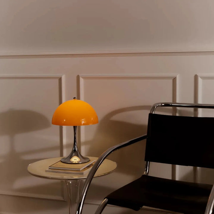 Louis Poulsen Panthella 250 oppladbar portabel bordlampe original 6W - IP44-Bordlamper-Louis Poulsen-Grønn / Krom-LP__5744613460-Lightup.no