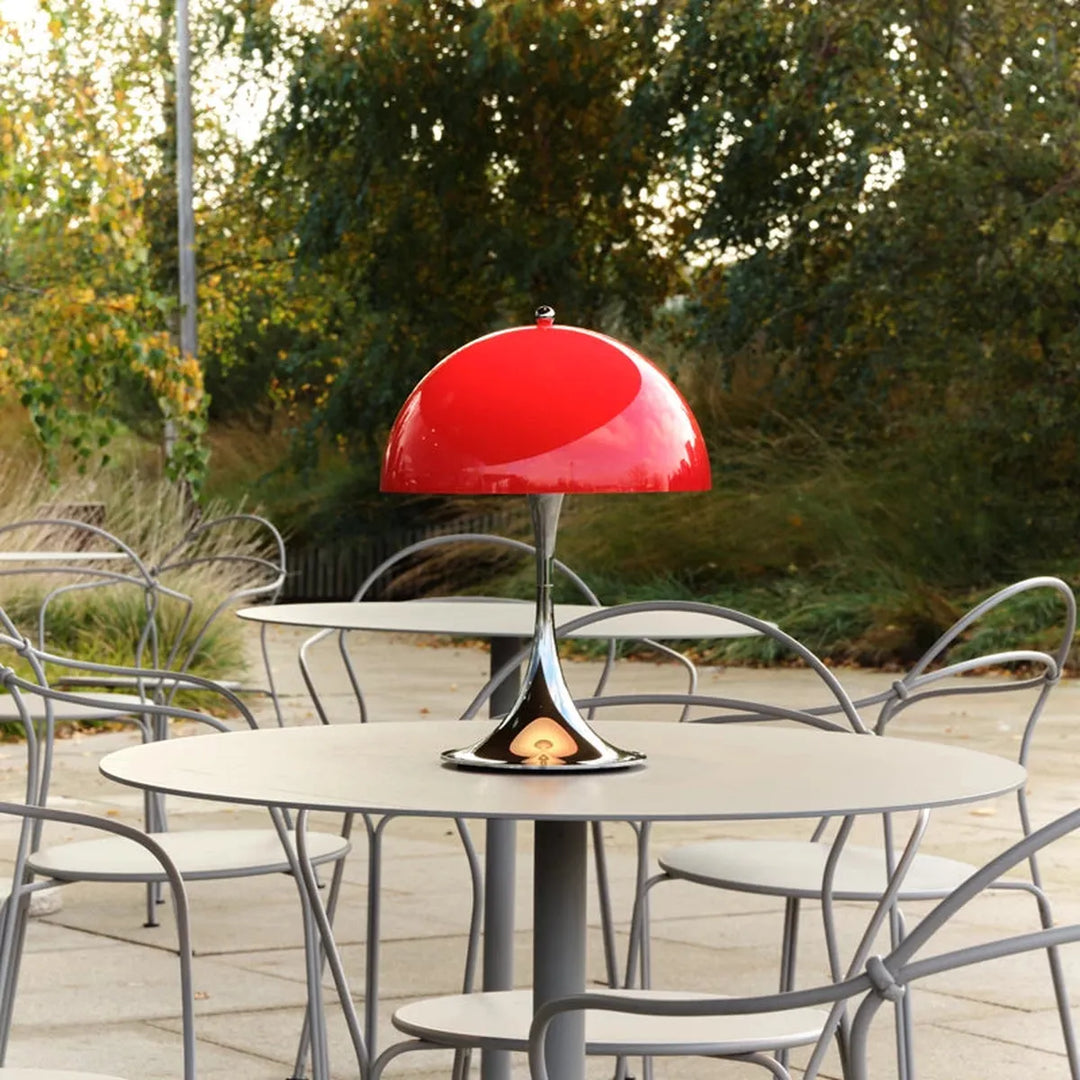 Louis Poulsen Panthella 250 oppladbar portabel bordlampe original 6W - IP44-Bordlamper-Louis Poulsen-Grønn / Krom-LP__5744613460-Lightup.no