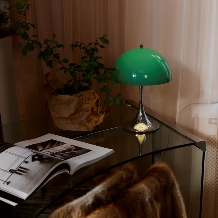 Louis Poulsen Panthella 250 oppladbar portabel bordlampe original 6W - IP44-Bordlamper-Louis Poulsen-Grønn / Krom-LP__5744613460-Lightup.no