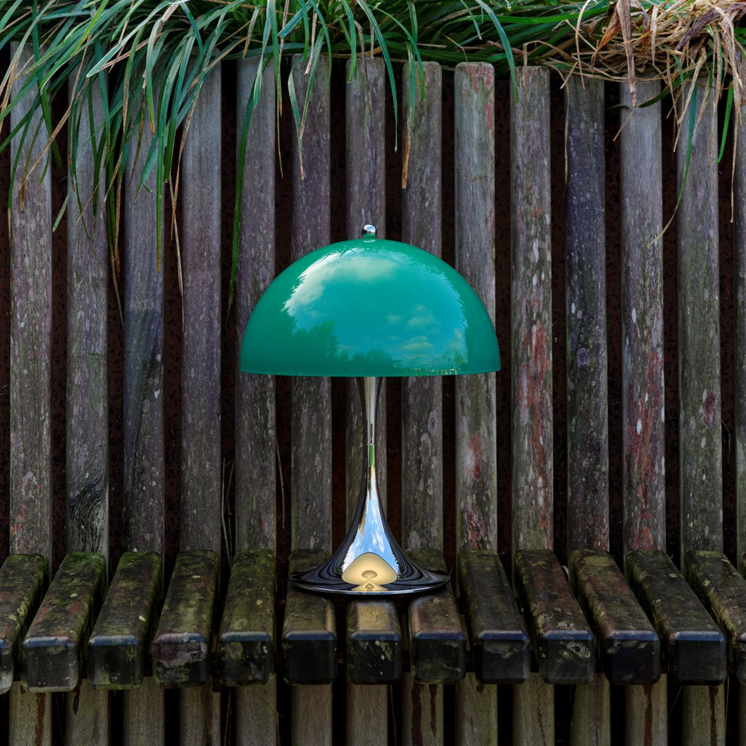 Louis Poulsen Panthella 250 oppladbar portabel bordlampe original 6W - IP44-Bordlamper-Louis Poulsen-Grønn / Krom-LP__5744613460-Lightup.no