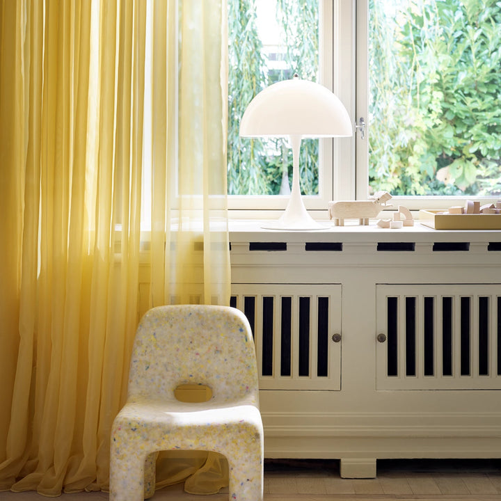 Louis Poulsen Panthella 320 V2 bordlampe-Bordlamper-Louis Poulsen-Opal beige-LP__5744172723-Lightup.no