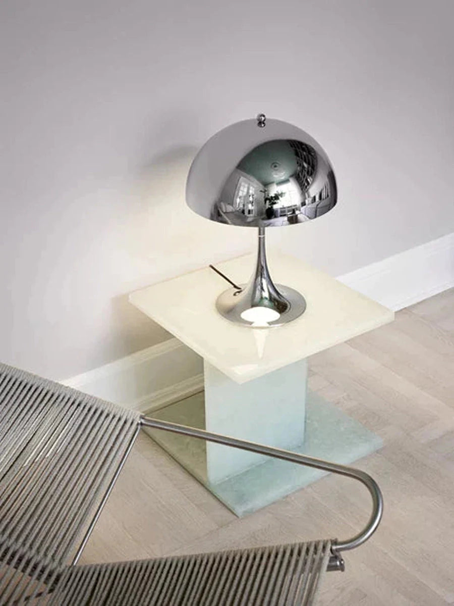 Louis Poulsen Panthella 320 bordlampe-Bordlamper-Louis Poulsen-Grå-LP__5744168012-Lightup.no