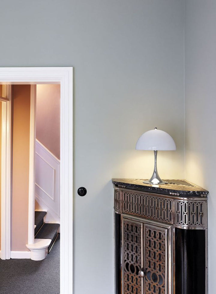 Louis Poulsen Panthella 320 bordlampe-Bordlamper-Louis Poulsen-Grå-LP__5744168012-Lightup.no