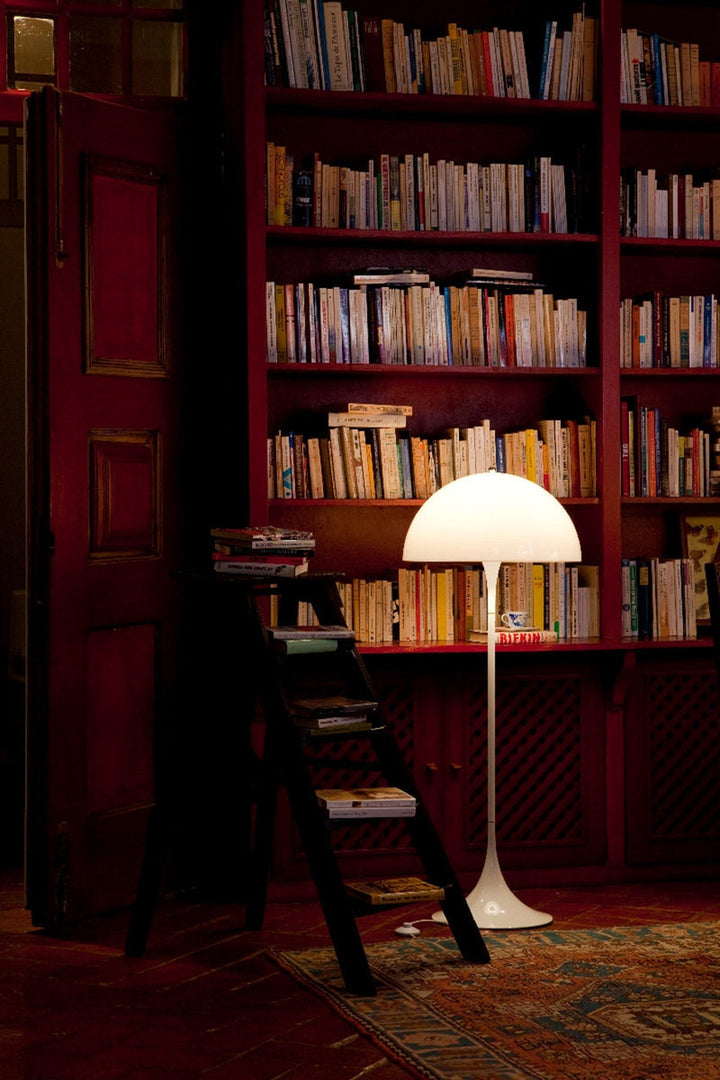 Louis Poulsen Panthella gulvlampe-Gulvlamper-Louis Poulsen-Hvit / Opal-LP__5744167068-Lightup.no