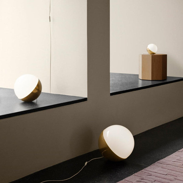 Louis Poulsen VL Studio 250 bord / gulv-Bordlamper-Louis Poulsen-Svart / Opal-LP__5744169370-Lightup.no