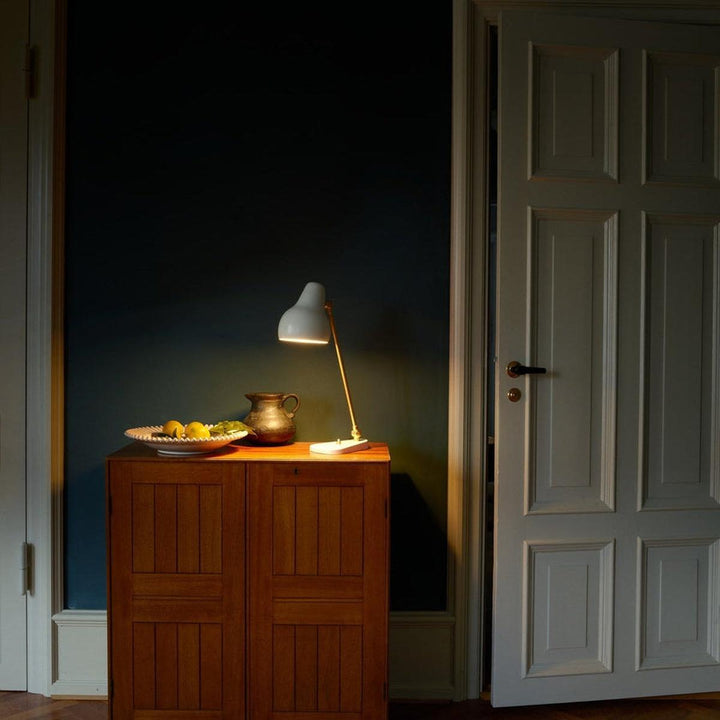 Louis Poulsen VL38 bordlampe-Bordlamper-Louis Poulsen-Svart-LP__5744163211-Lightup.no