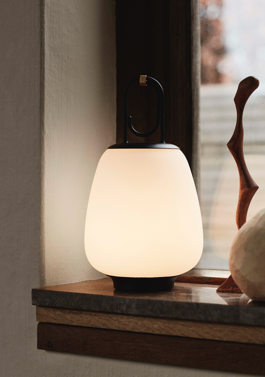 Lucca Lampe SC51-Bordlamper-&Tradition-Svart-133163A127-Lightup.no