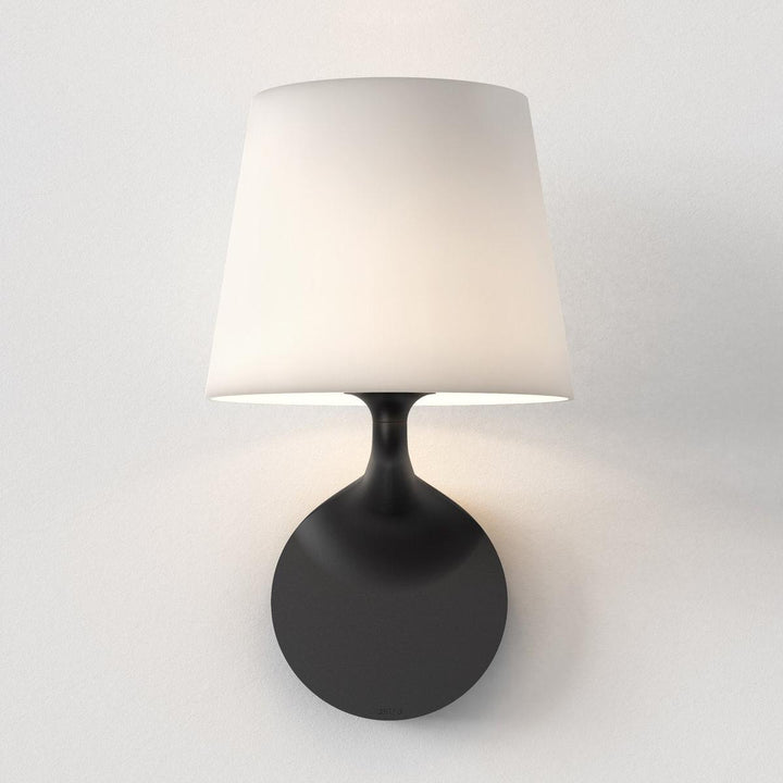 Millie vegglampe - IP44-Baderomsbelysning vegglamper-Astro Lighting-Svart-asg__1454003-Lightup.no