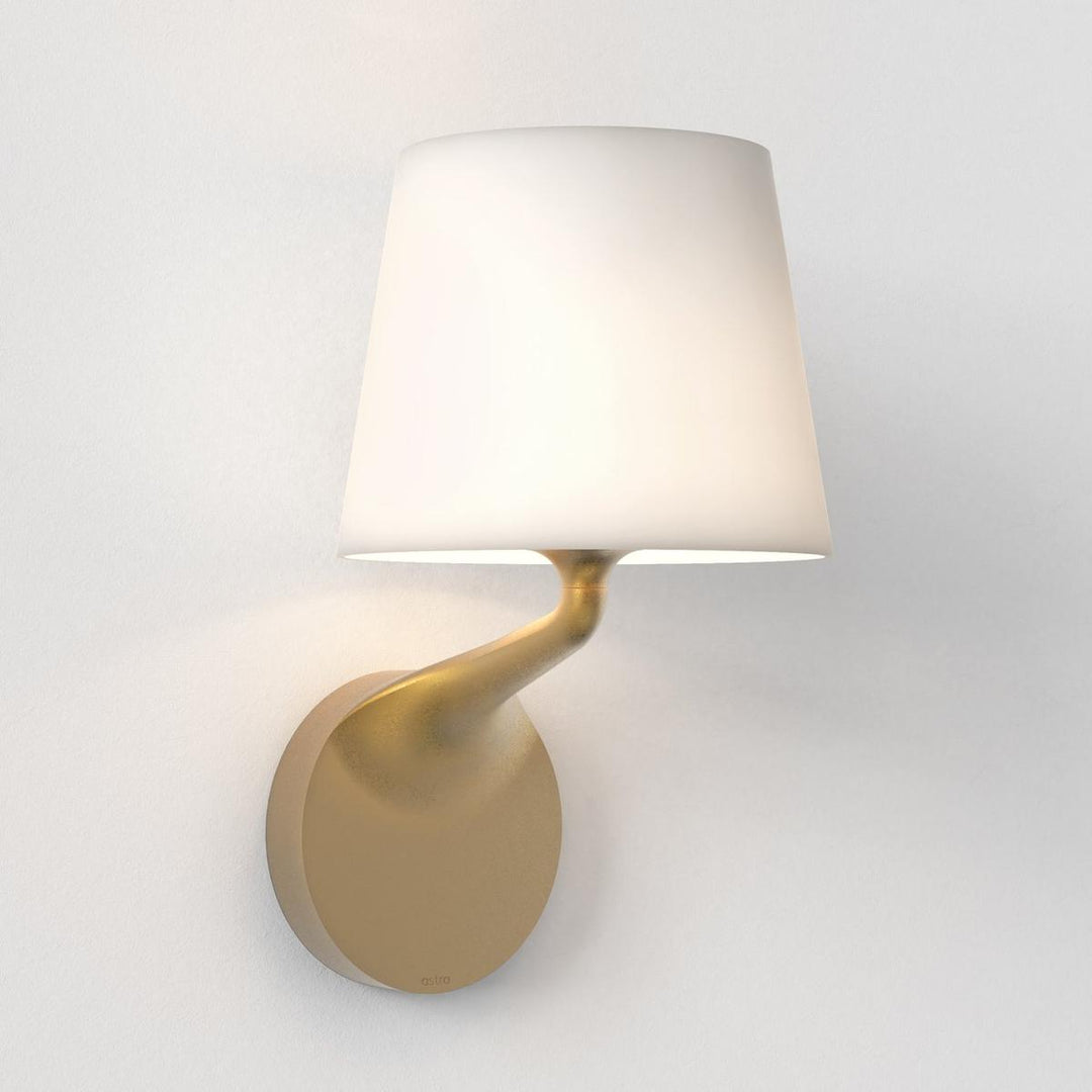 Millie vegglampe - IP44-Baderomsbelysning vegglamper-Astro Lighting-Antikk messing-asg__1454006-Lightup.no