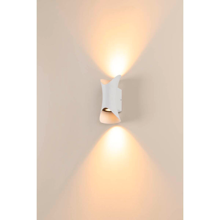 Modela vegglampe utendørs opp/ned 7,5W 2700 kelvin IP65 - dimbar-Utebelysning vegg opp og ned-Slv-Svart / Gullfarget-slv-1007807-Lightup.no