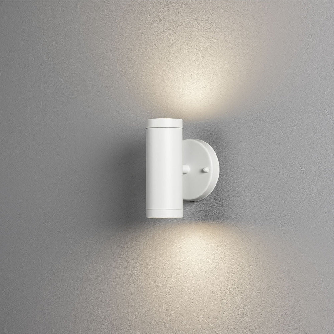 Modena vegglampe opp/ned utendørs 2x4W 3000K IP44 - Hvit-Utebelysning vegg opp og ned-Konstsmide-Hvit-7535-250-Lightup.no