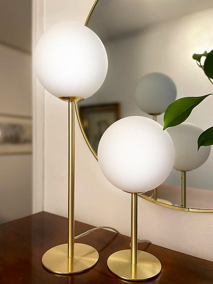 Molekyl bordlampe 27 cm-Bordlamper-Aneta Lighting-Messing / Opal-68909-25-Lightup.no
