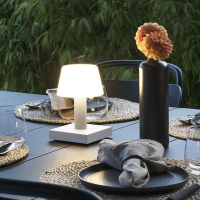 Monaco oppladbar bordlampe 2700/3000K IP54 Dimbar - Hvit-Bordlamper-Konstsmide-7825-252-Lightup.no