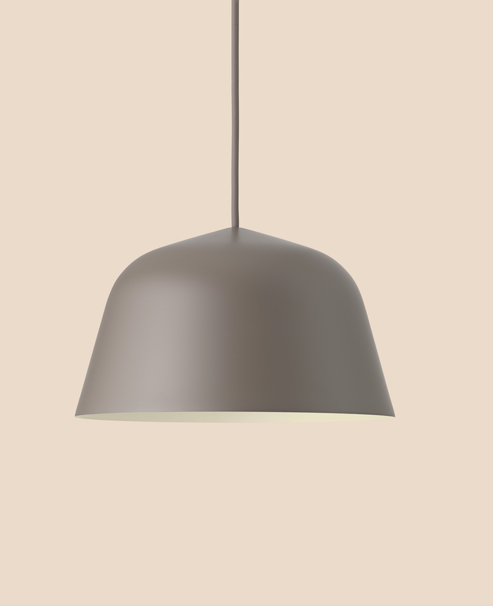 Muuto Ambit takpendel Ø40 cm-Takpendler-MUUTO-Brun-MUO__26027-Lightup.no