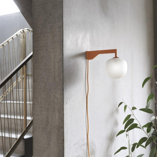 Muuto Rime vegglampe-Vegglamper-MUUTO-Svart-MUO__22427-Lightup.no