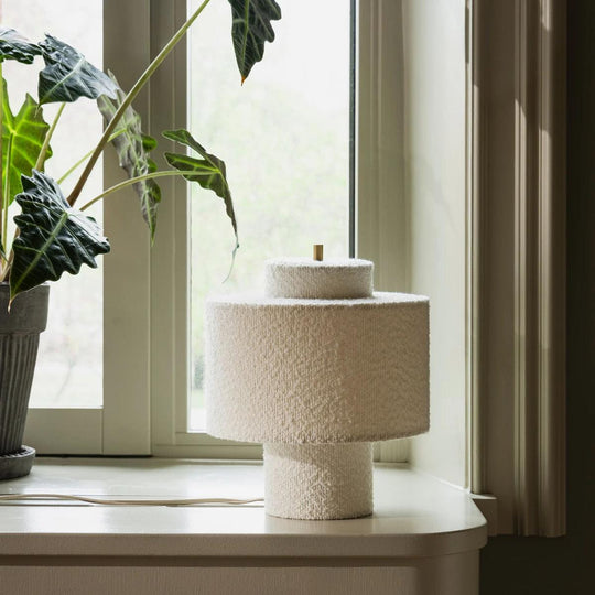 Noah bordlampe-Bordlamper-Globen Lighting-Hvit bouclé-716308-Lightup.no