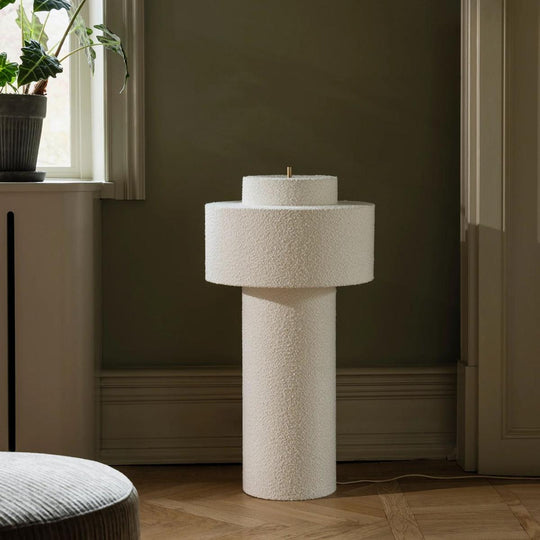 Noah gulvlampe-Gulvlamper-Globen Lighting-Hvit bouclé-706308-Lightup.no