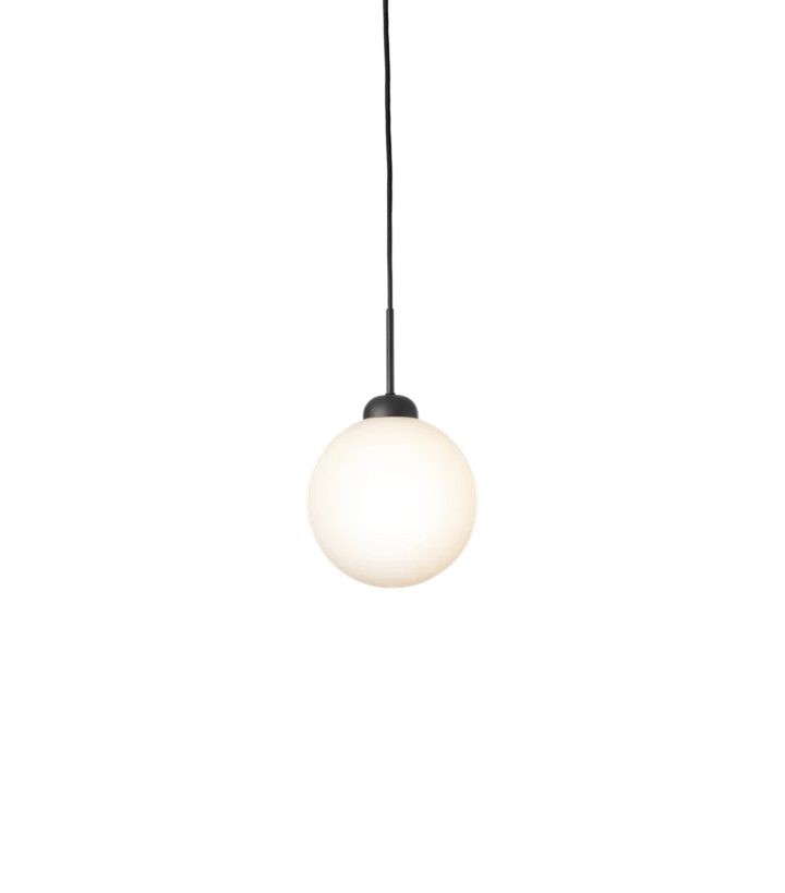 Nuura Apiales 1 taklampe - Satin svart/ opal-Takpendler-Nuura-Svart / Opal-Nua__2053008-Lightup.no