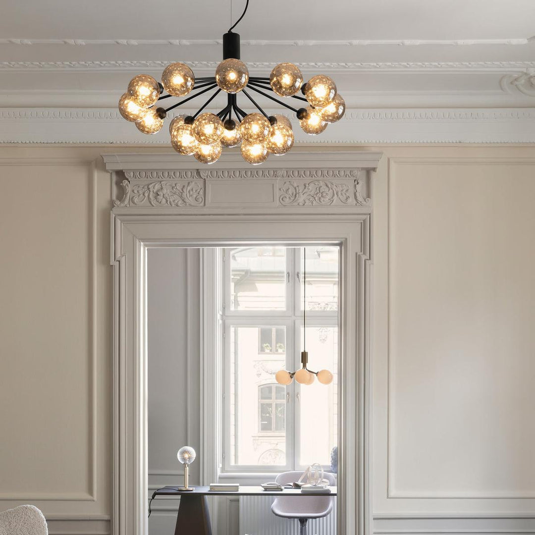 Nuura Apiales 18 satin svart/optic-Takpendler-Nuura-Svart-Nua__2051012-Lightup.no