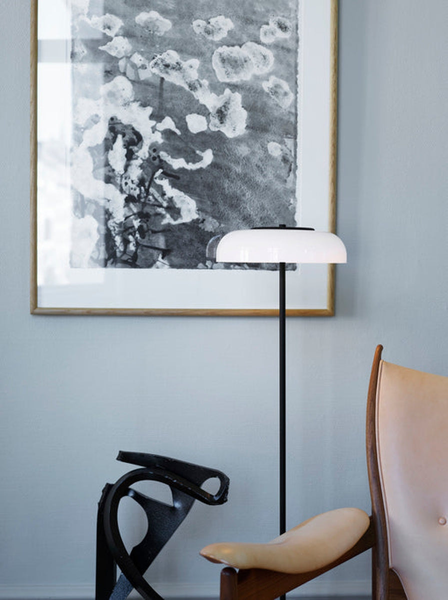 Nuura Blossi gulvlampe svart-Gulvlamper-Nuura-Svart-Nua__2027007-Lightup.no