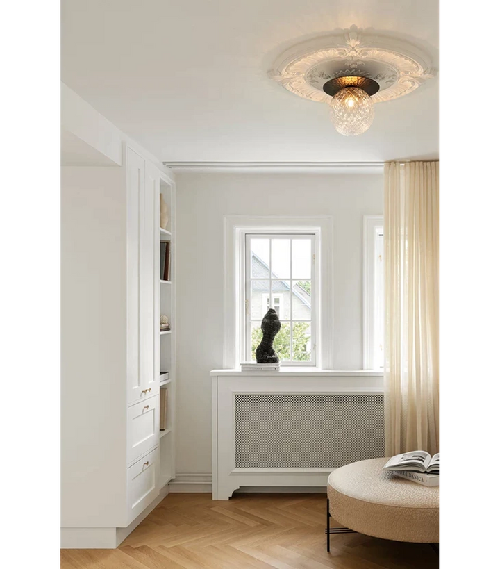 Nuura Liila 1 vegglampe/taklampe - large - svart / optikk-Vegglamper-Nuura-Svart-Nua__2046030-Lightup.no