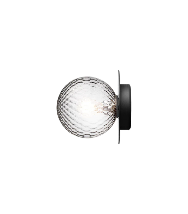Nuura Liila 1 vegglampe/taklampe - medium - svart / optic-Vegglamper-Nuura-Svart-Nua__2046026-Lightup.no