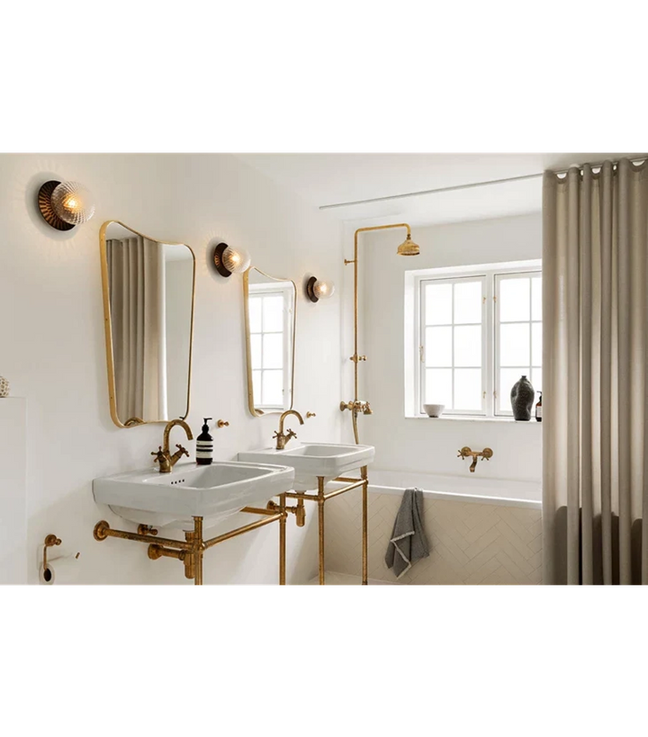Nuura Liila 1 vegglampe/taklampe - medium - svart / optic-Vegglamper-Nuura-Svart-Nua__2046026-Lightup.no
