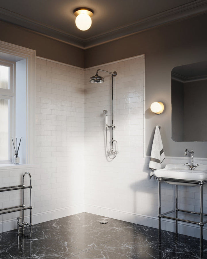 Nuura Liila 1 vegglampe/taklampe - small-Vegglamper-Nuura-Messing-Nua__2046051-Lightup.no