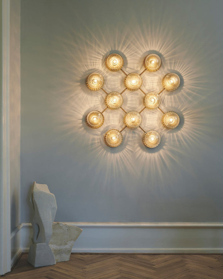 Nuura Liila 12 taklampe/vegglampe - optic-Vegglamper-Nuura-Messing-Nua__2041001-Lightup.no