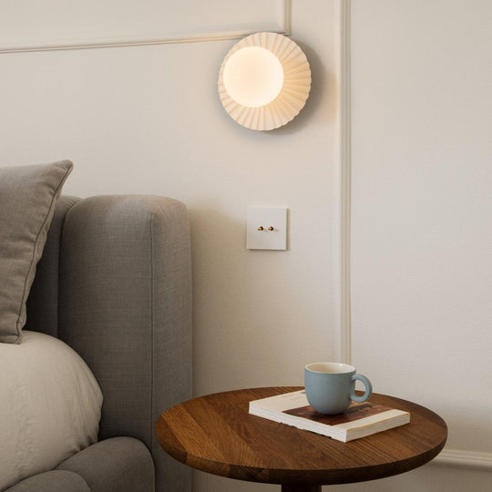 Nuura Liila Muuse vegglampe/taklampe - small-Vegglamper-Nuura-Hvit / Opal-Nua__2046068-Lightup.no