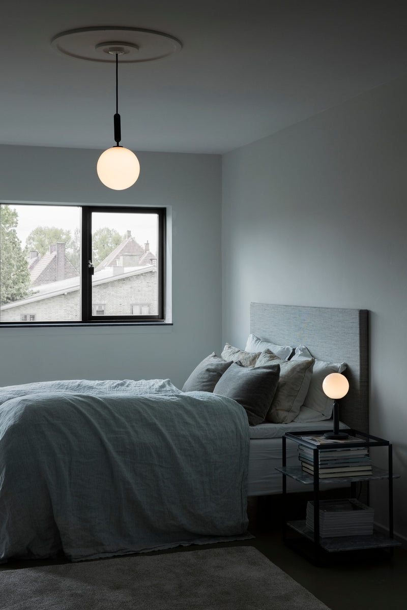 Nuura Miira 1 large svart / opal-Takpendler-Nuura-Svart / Opal-Nua__2033006-Lightup.no