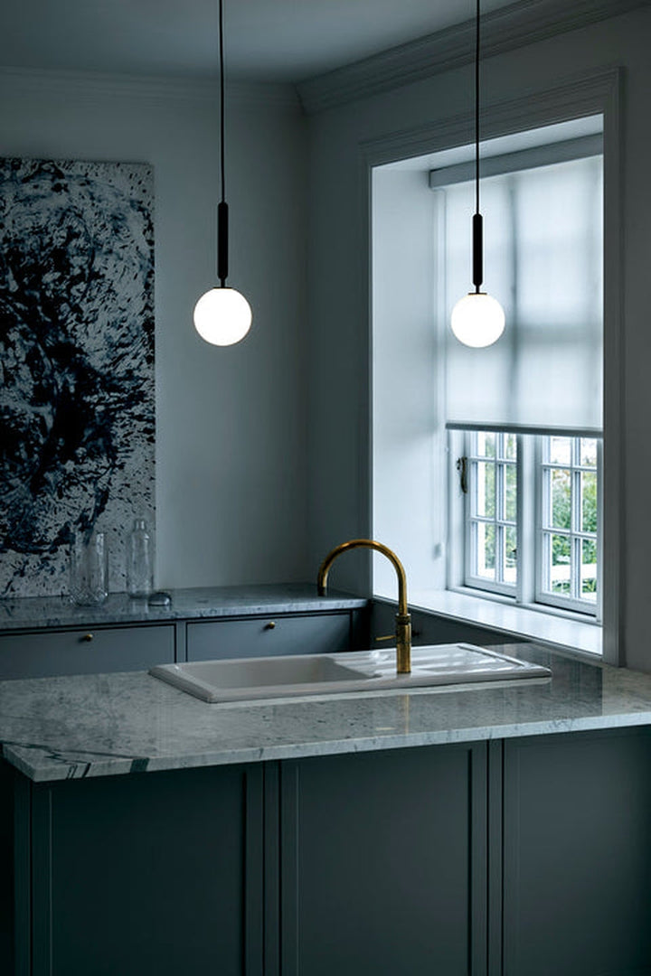 Nuura Miira 1 svart/opal-Takpendler-Nuura-Svart / Opal-Nua__2033002-Lightup.no