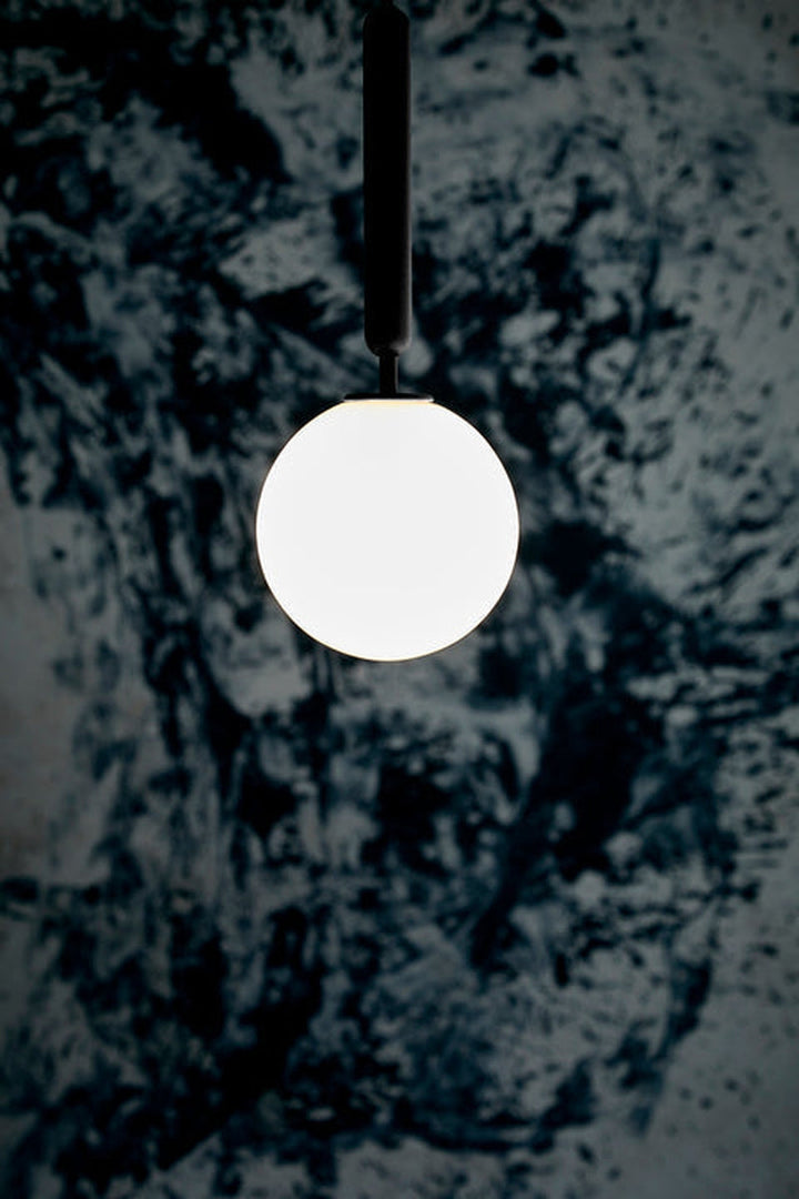 Nuura Miira 1 svart/opal-Takpendler-Nuura-Svart / Opal-Nua__2033002-Lightup.no