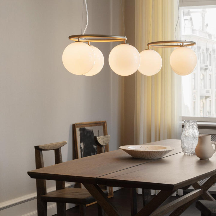 Nuura Miira 3 circular taklampe-Takpendler-Nuura-Opalt glass-Messing-Nua__2032044-Lightup.no