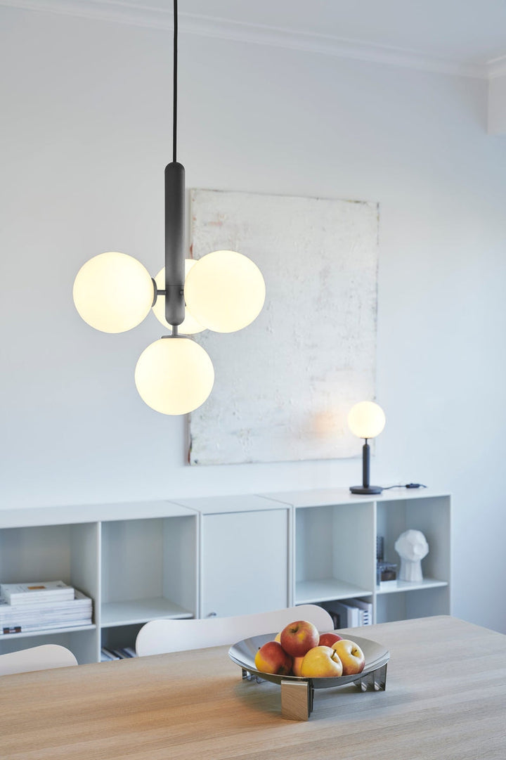 Nuura Miira 4 svart/opal-Takpendler-Nuura-Svart / Opal-Nua__2031006-Lightup.no
