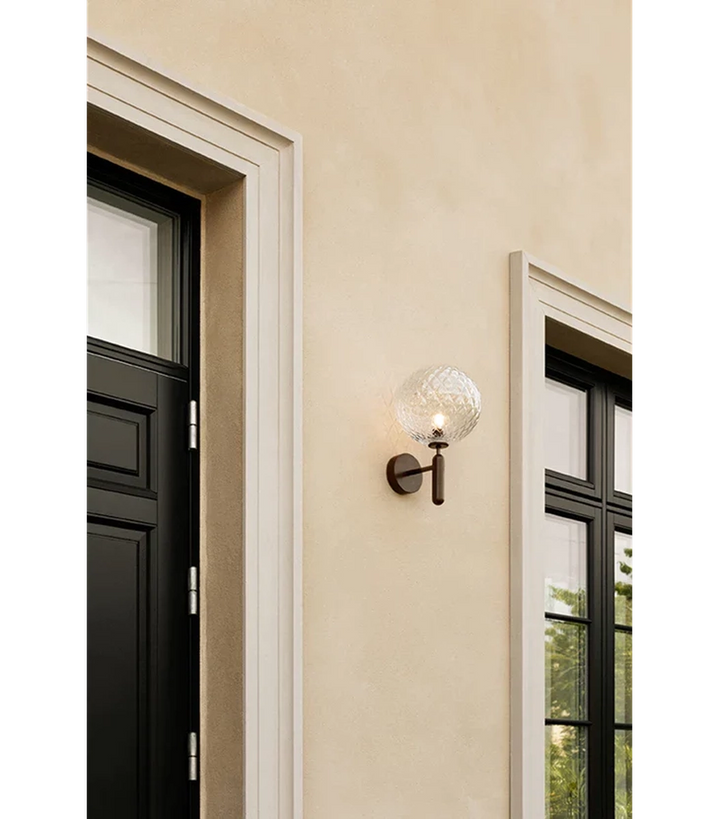 Nuura Miira utendørslampe - bronse / optikk-Utebelysning vegg klassisk-Nuura-Bronse-Nua__2035009-Lightup.no