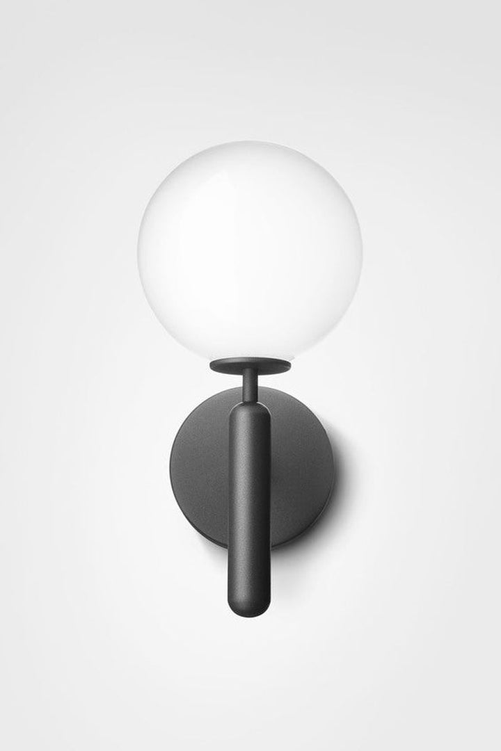 Nuura Miira vegglampe svart / opal-Vegglamper-Nuura-Svart / Opal-Nua__2035002-Lightup.no