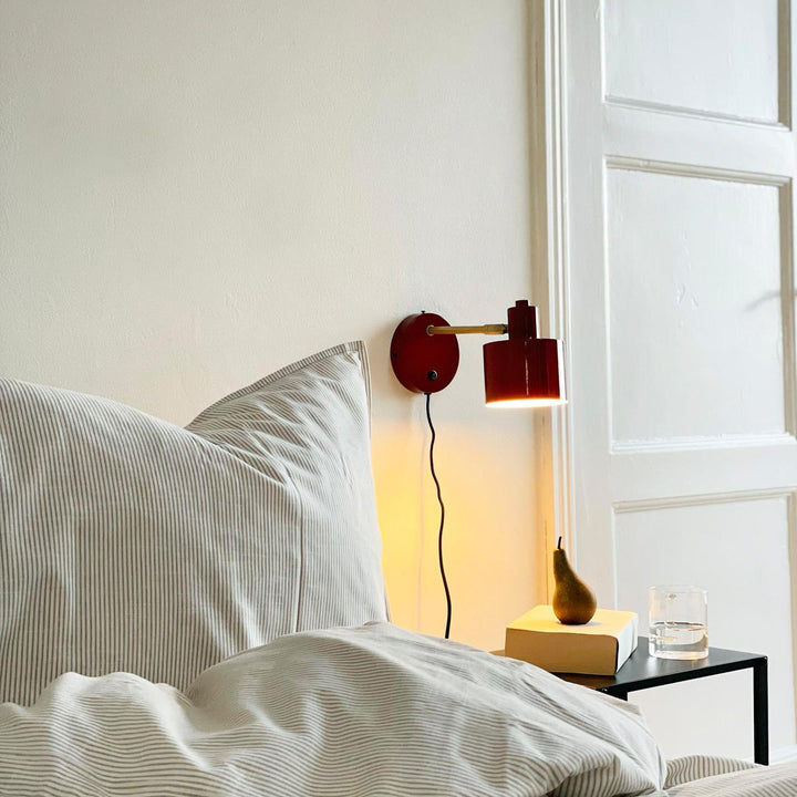 Ocean vegglampe-Vegglamper-Dyberg Larsen-Rød / messing-DL-9259-Lightup.no