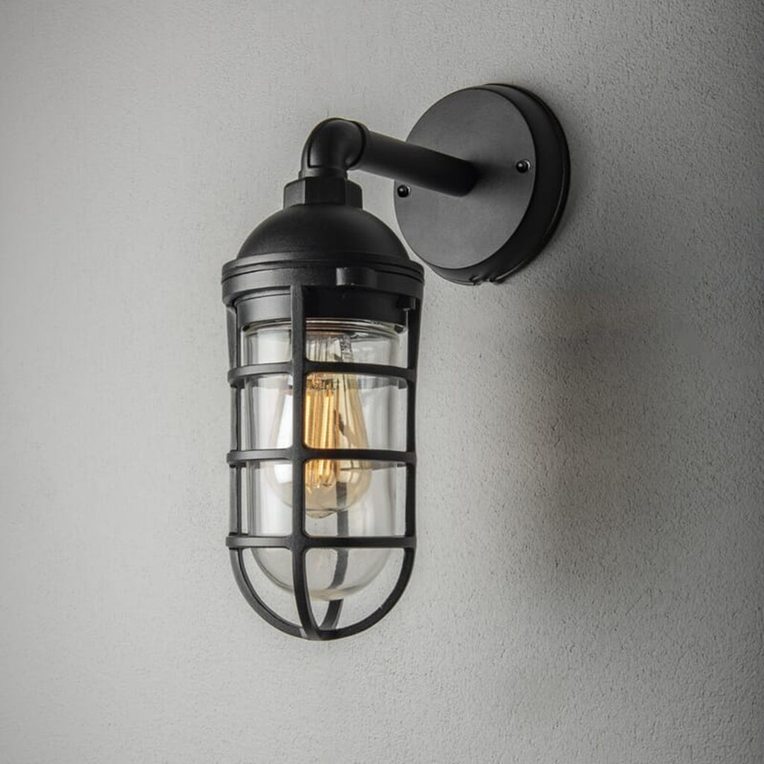 Olba vegglampe utendørs IP44-Utebelysning vegg klassisk-Konstsmide-Svart-7355-750-Lightup.no
