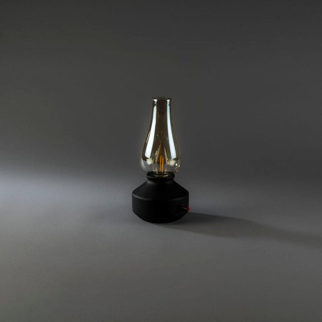 Oppladbar bordlampe med røykfarget glass og dimmer – IP44-Utebelysning Hagebelysning-Konstsmide-Hvit-4130-205-Lightup.no