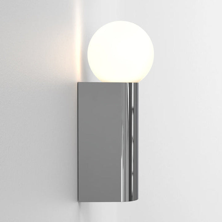 Ortona Single vegglampe IP44-Baderomsbelysning vegglamper-Astro Lighting-Svart / Opal-Asg__1459005-Lightup.no