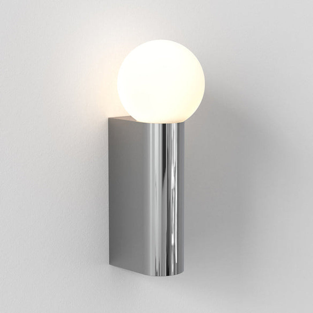 Ortona Single vegglampe IP44-Baderomsbelysning vegglamper-Astro Lighting-Svart / Opal-Asg__1459005-Lightup.no