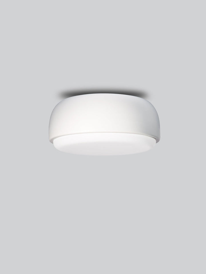 Over Me 30 tak / vegglampe-Taklamper-Northern-Grå-NOn__642-Lightup.no