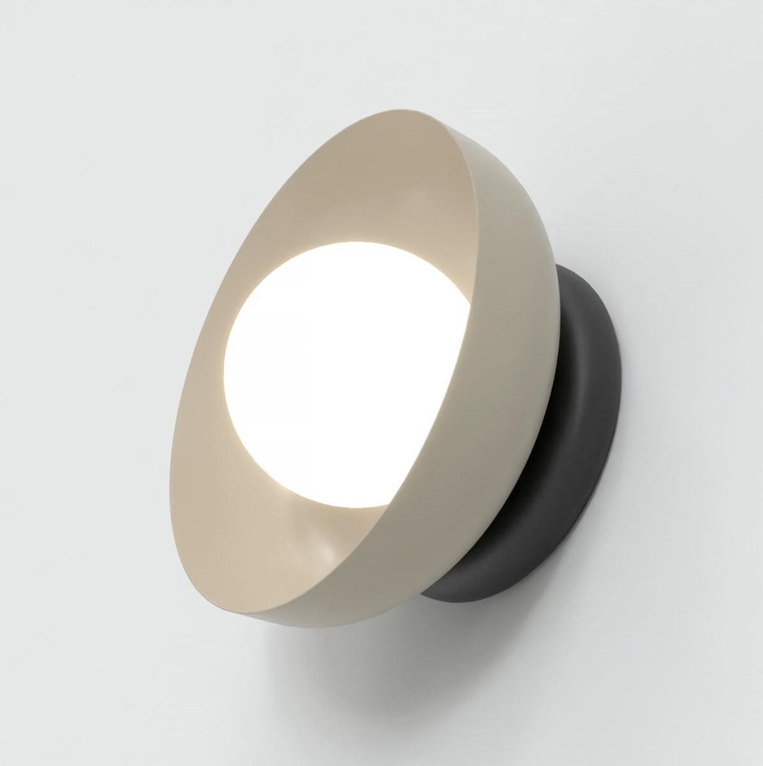 Ozzy vegglampe-Vegglamper-Emibig-Mokka-1517/K1-Lightup.no