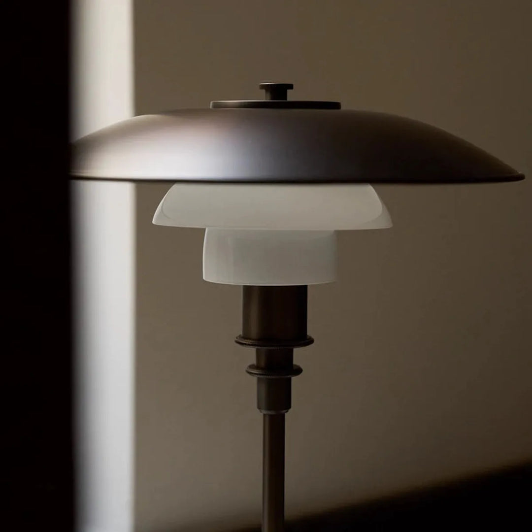 PH 3/2 Aged brass opal bordlampe-Bordlamper-Louis Poulsen-Messing/opal-LP__5744165617-Lightup.no
