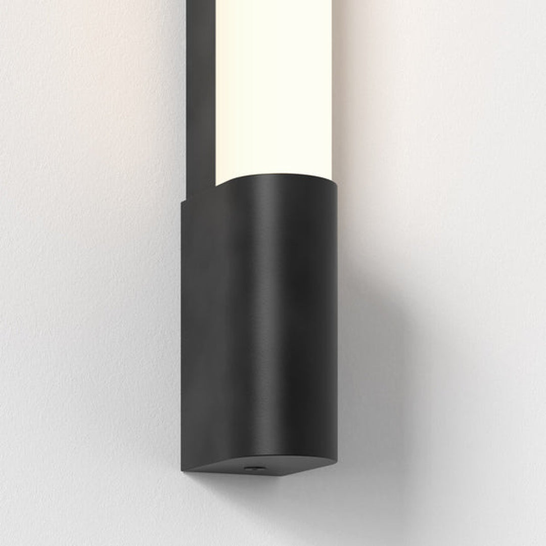 Palermo 600 LED vegglampe baderom IP44 6,8W 3000 Kelvin-Baderomslampe Vegg-Astro Lighting-Svart-Asg__1084038-Lightup.no